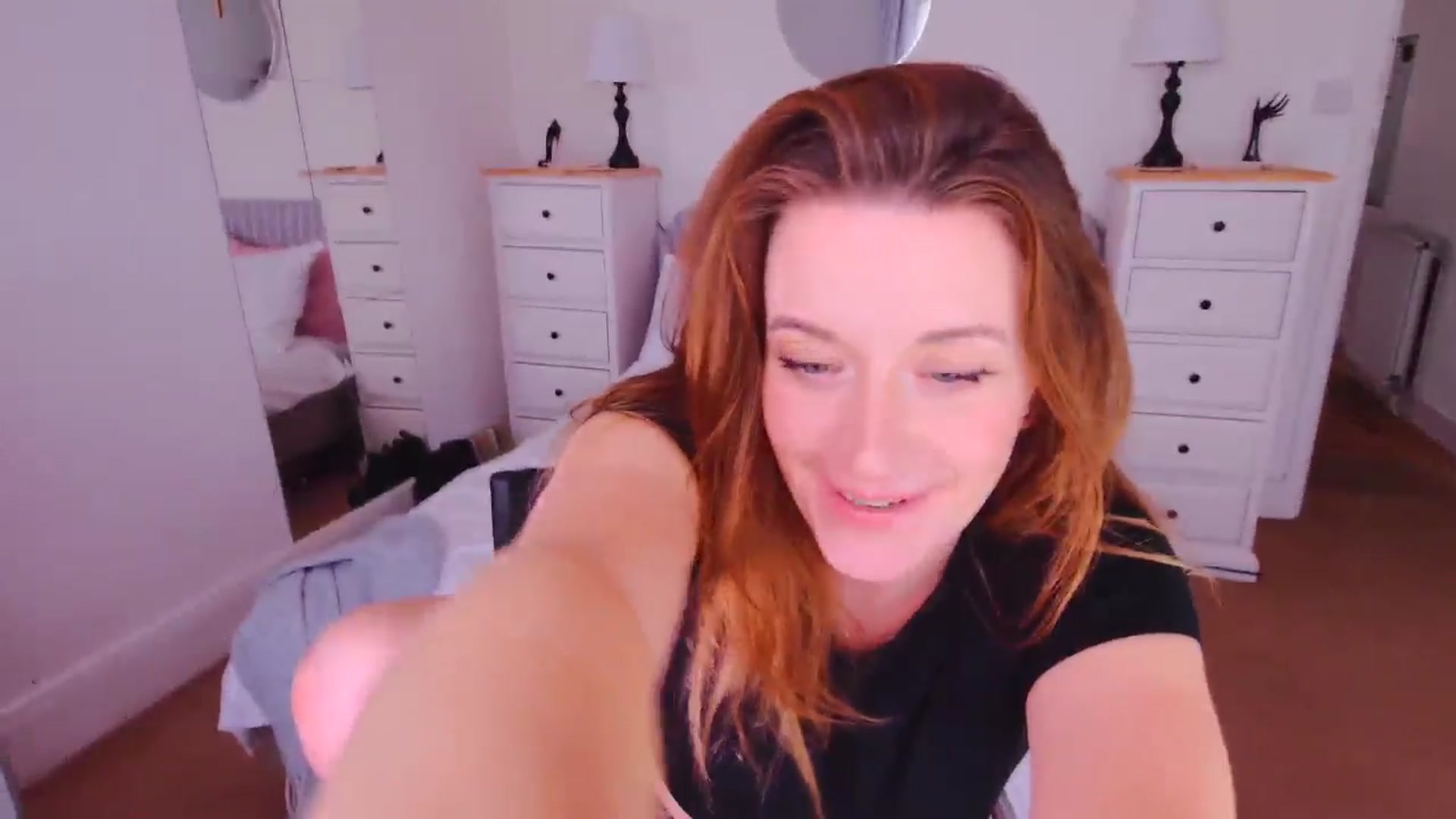Gallery image thumbnail from xDaisyx's myfreecams stream on, 07/22/2025, 13:48 image 19 of 20