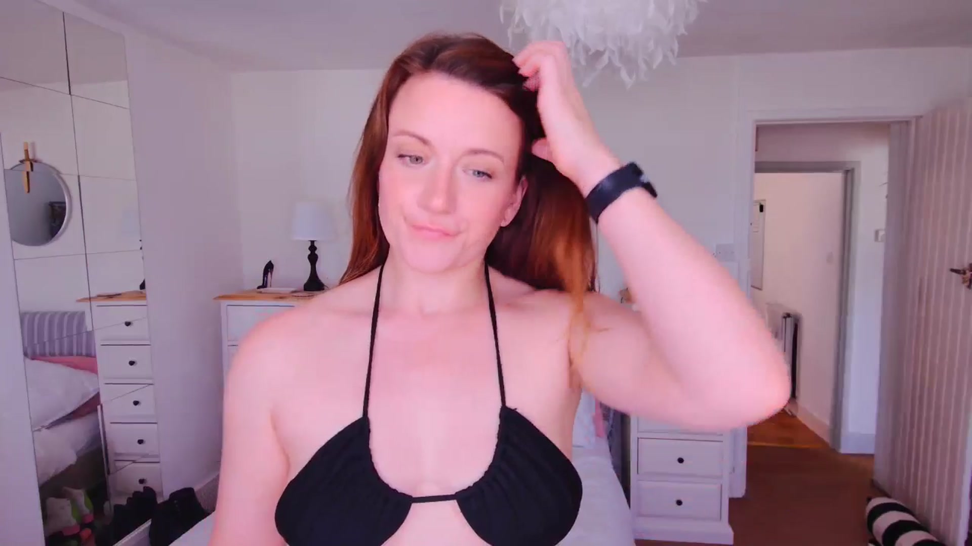 Gallery image thumbnail from xDaisyx's myfreecams stream on, 07/25/2025, 16:11 image 2 of 20