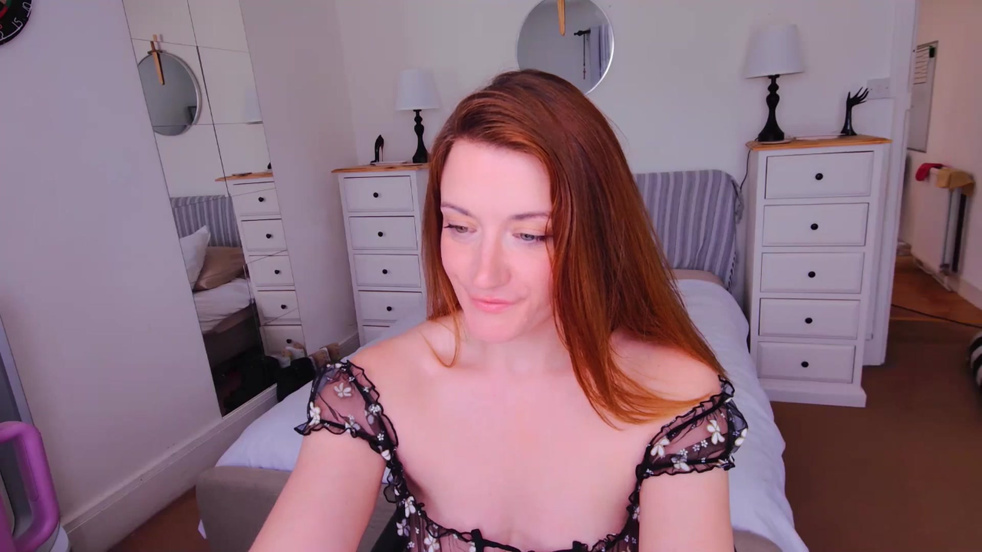 Gallery image thumbnail from xDaisyx's myfreecams stream on, 07/28/2025, 15:14 image 7 of 20
