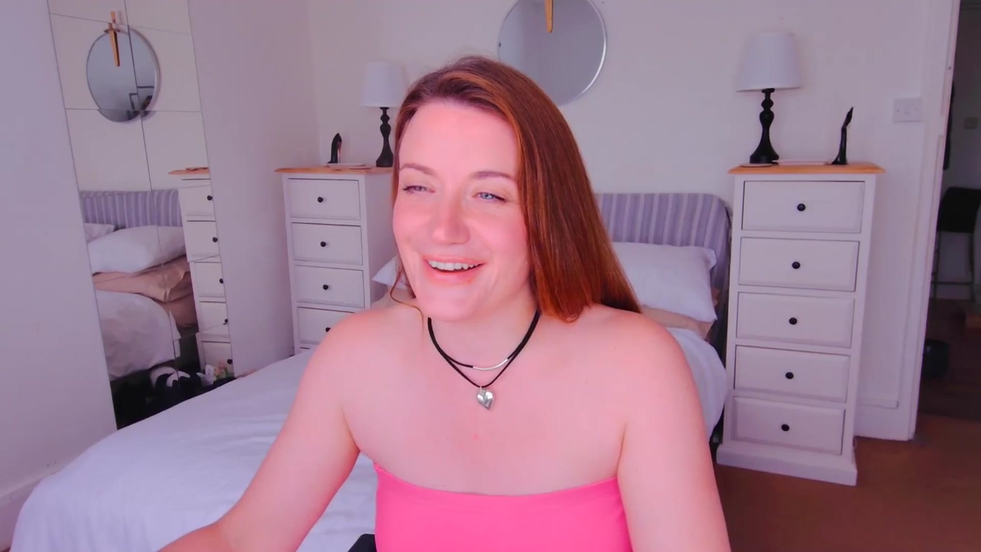 Gallery image thumbnail from xDaisyx's myfreecams stream on, 08/11/2025, 18:31 image 3 of 20