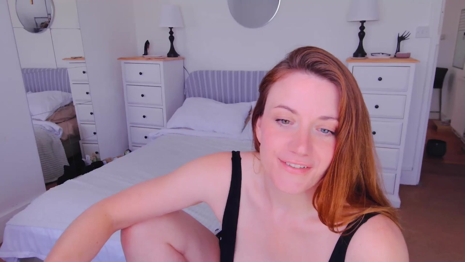 Gallery image thumbnail from xDaisyx's myfreecams stream on, 08/12/2025, 13:11 image 15 of 20
