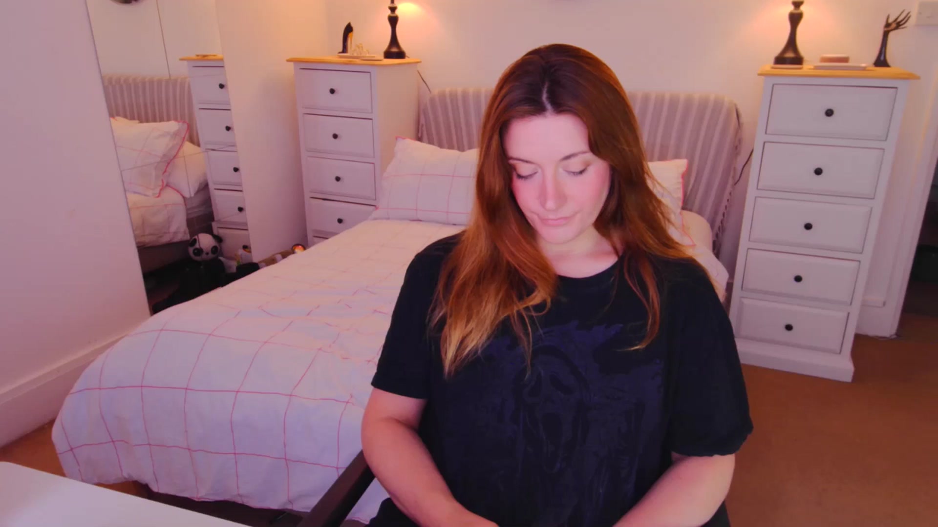 Gallery image thumbnail from xDaisyx's myfreecams stream on, 08/19/2025, 07:41 image 5 of 20