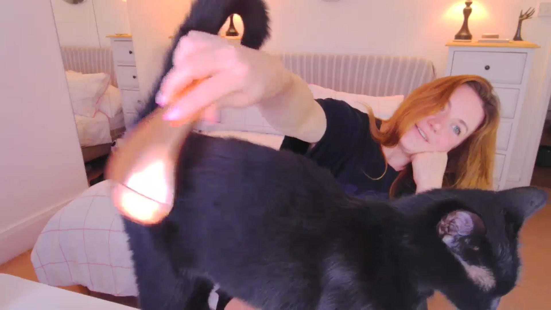 Gallery image thumbnail from xDaisyx's myfreecams stream on, 08/19/2025, 07:41 image 4 of 20