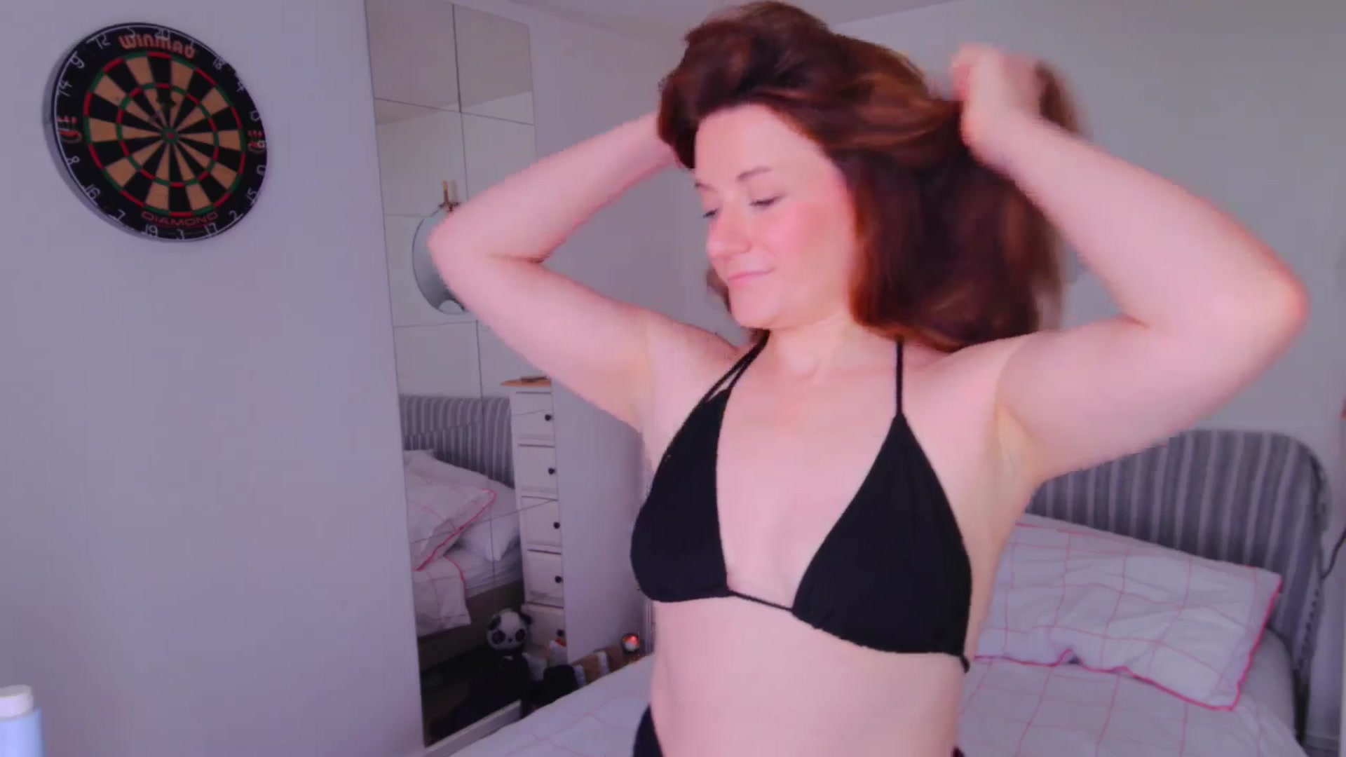 Gallery image thumbnail from xDaisyx's myfreecams stream on, 08/19/2025, 08:03 image 16 of 20