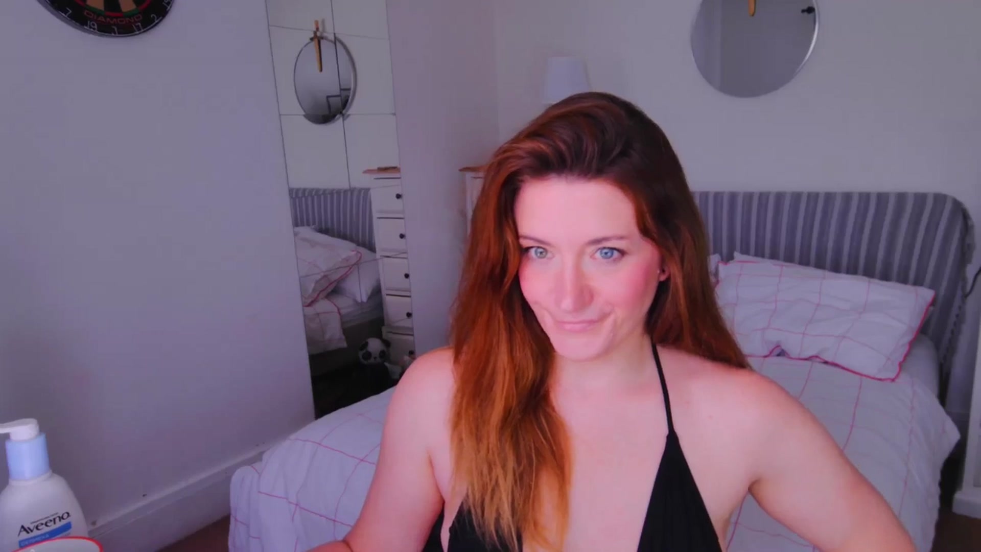 Gallery image thumbnail from xDaisyx's myfreecams stream on, 08/19/2025, 08:03 image 8 of 20