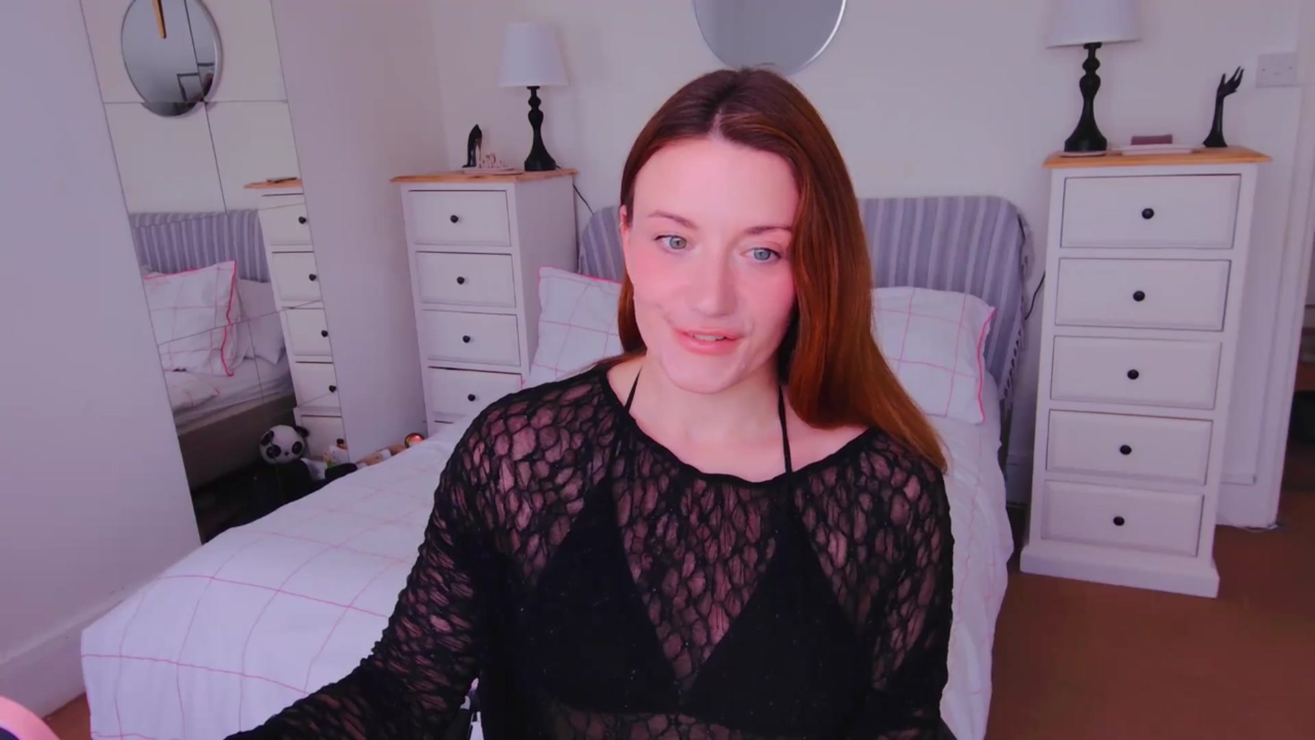 Gallery image thumbnail from xDaisyx's myfreecams stream on, 08/19/2025, 13:02 image 6 of 20