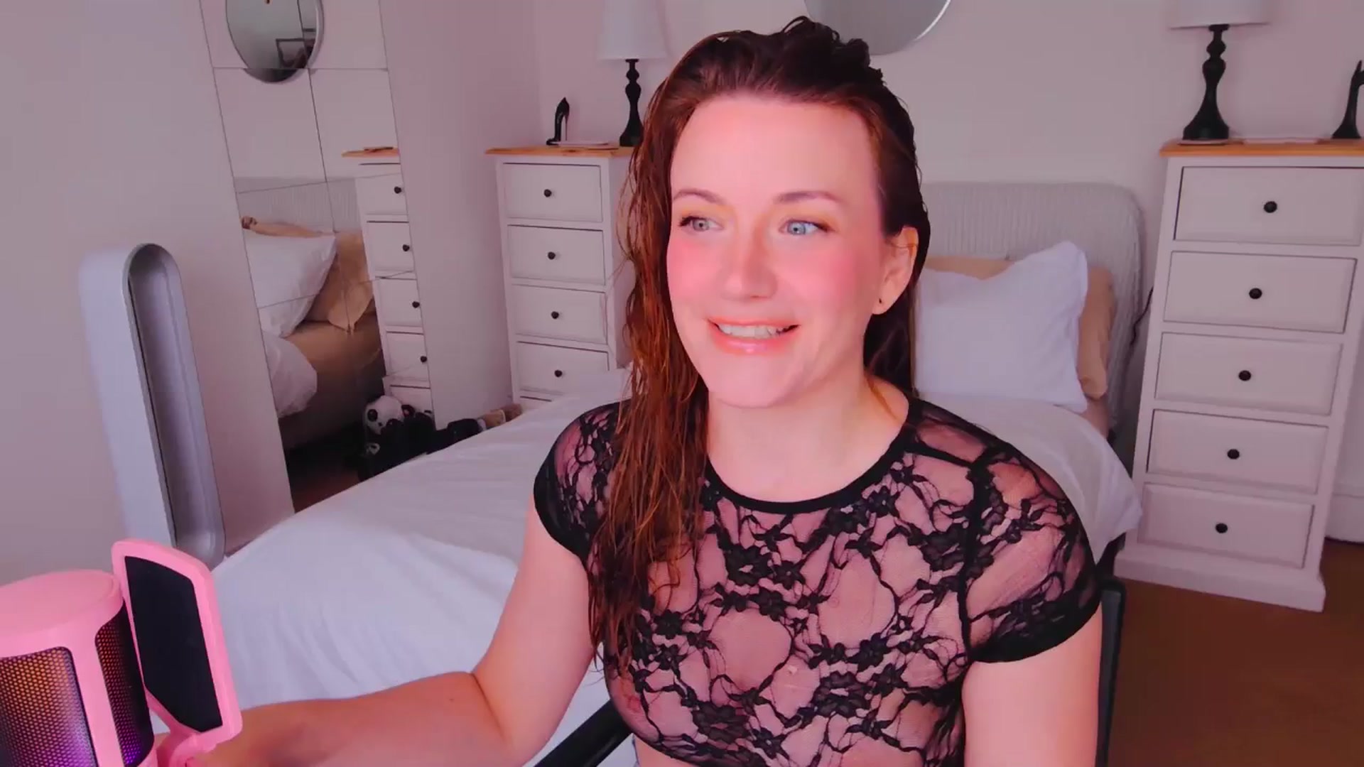 Gallery image thumbnail from xDaisyx's myfreecams stream on, 08/20/2025, 17:25 image 1 of 20
