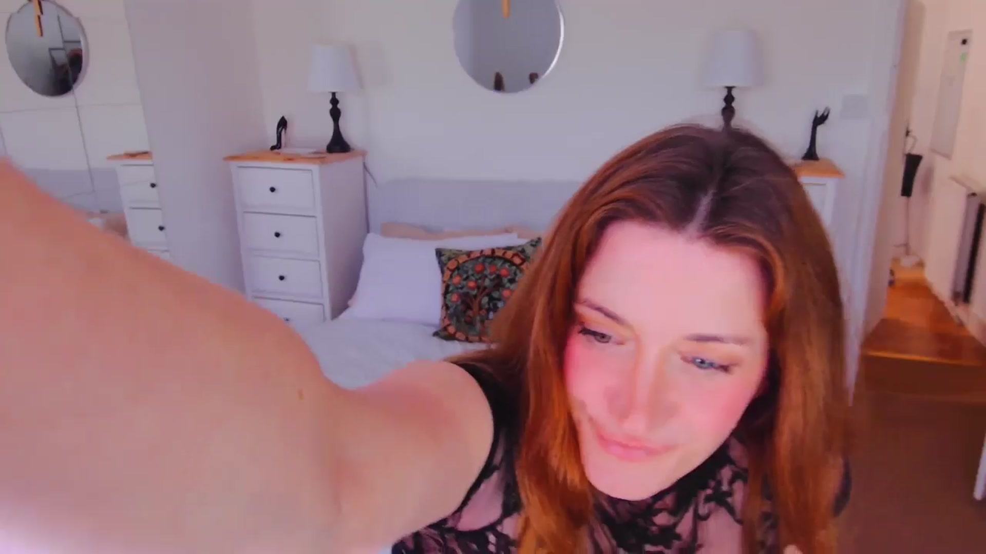 Gallery image thumbnail from xDaisyx's myfreecams stream on, 08/20/2025, 17:25 image 11 of 20
