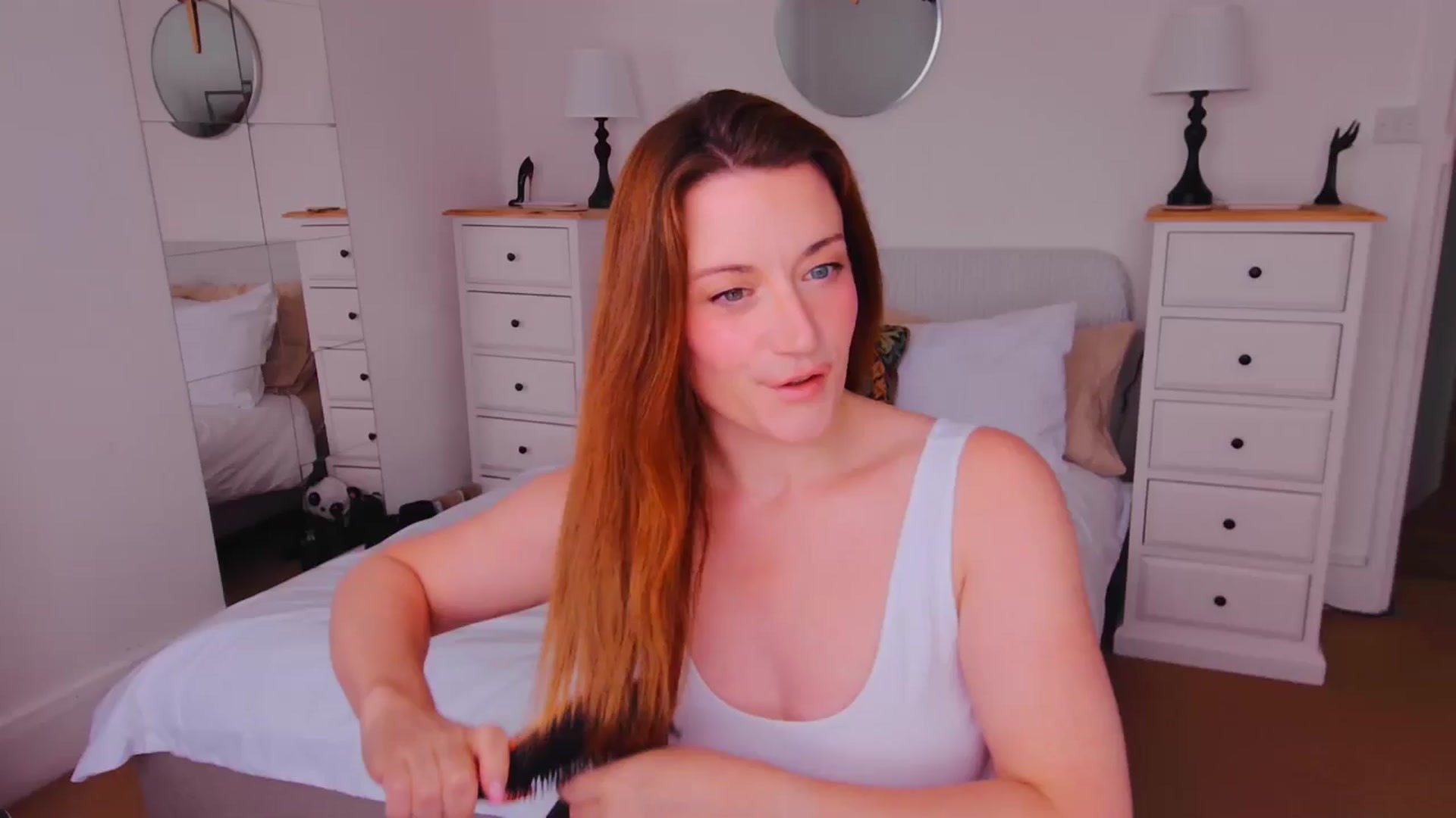 Gallery image thumbnail from xDaisyx's myfreecams stream on, 08/21/2025, 15:02 image 1 of 20