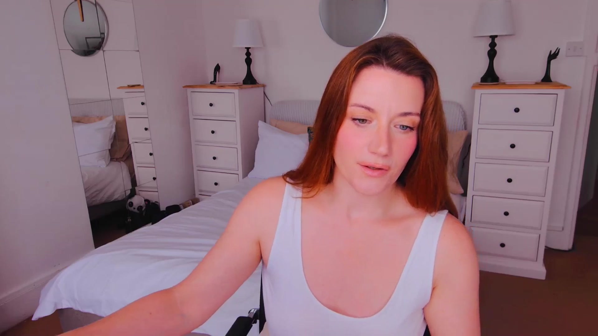 Gallery image thumbnail from xDaisyx's myfreecams stream on, 08/21/2025, 15:02 image 3 of 20