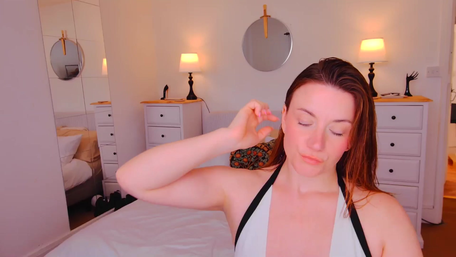 Gallery image thumbnail from xDaisyx's myfreecams stream on, 08/22/2025, 17:35 image 1 of 20