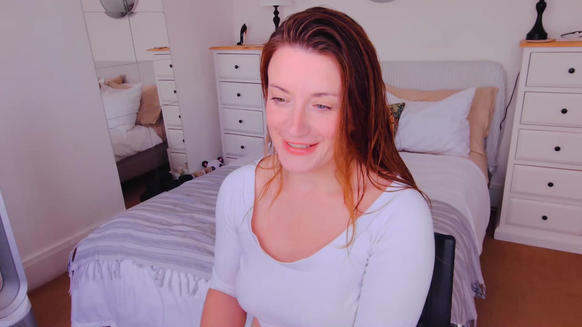 Gallery image thumbnail from xDaisyx's myfreecams stream on, 08/26/2025, 16:01 image 1 of 20