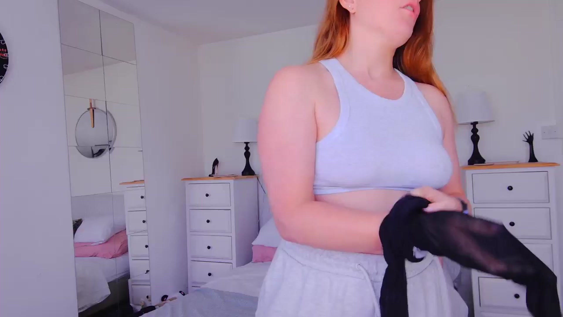 Gallery image thumbnail from xDaisyx's myfreecams stream on, 09/15/2025, 14:12 image 13 of 20