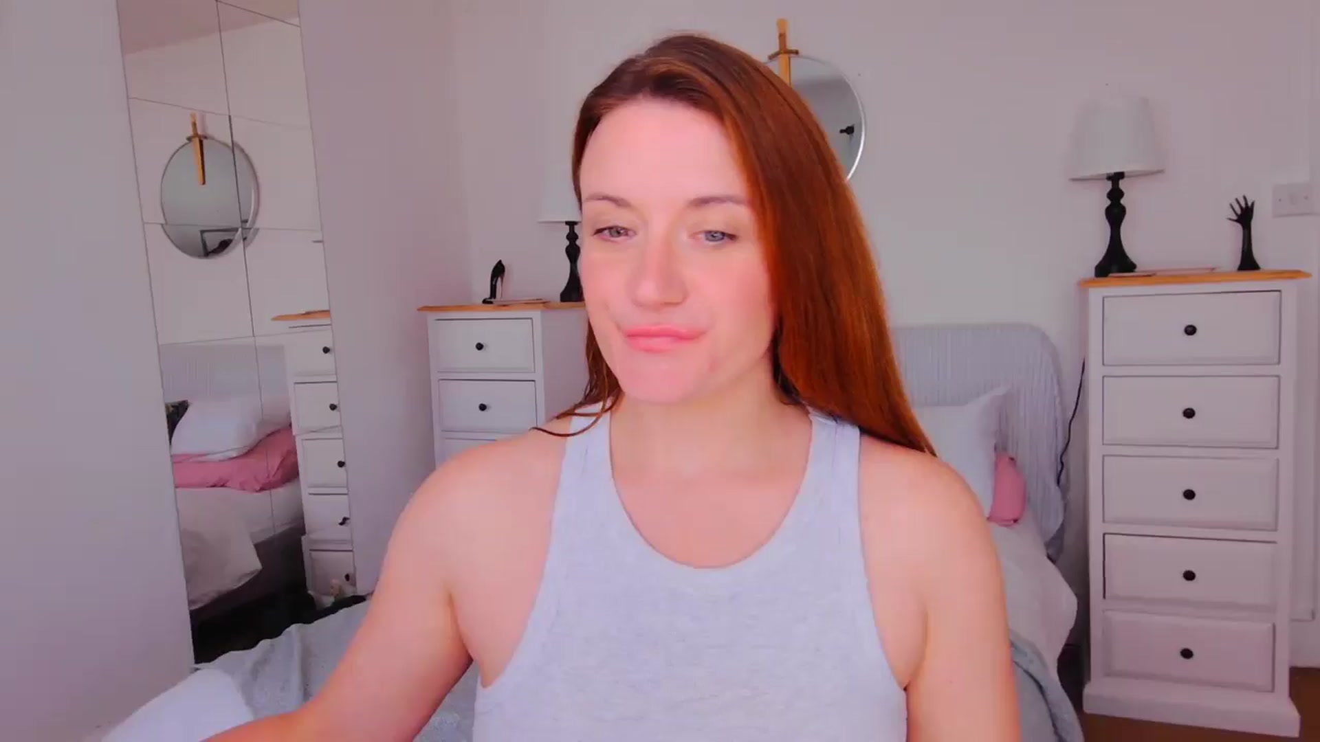 Gallery image thumbnail from xDaisyx's myfreecams stream on, 09/15/2025, 14:12 image 4 of 20