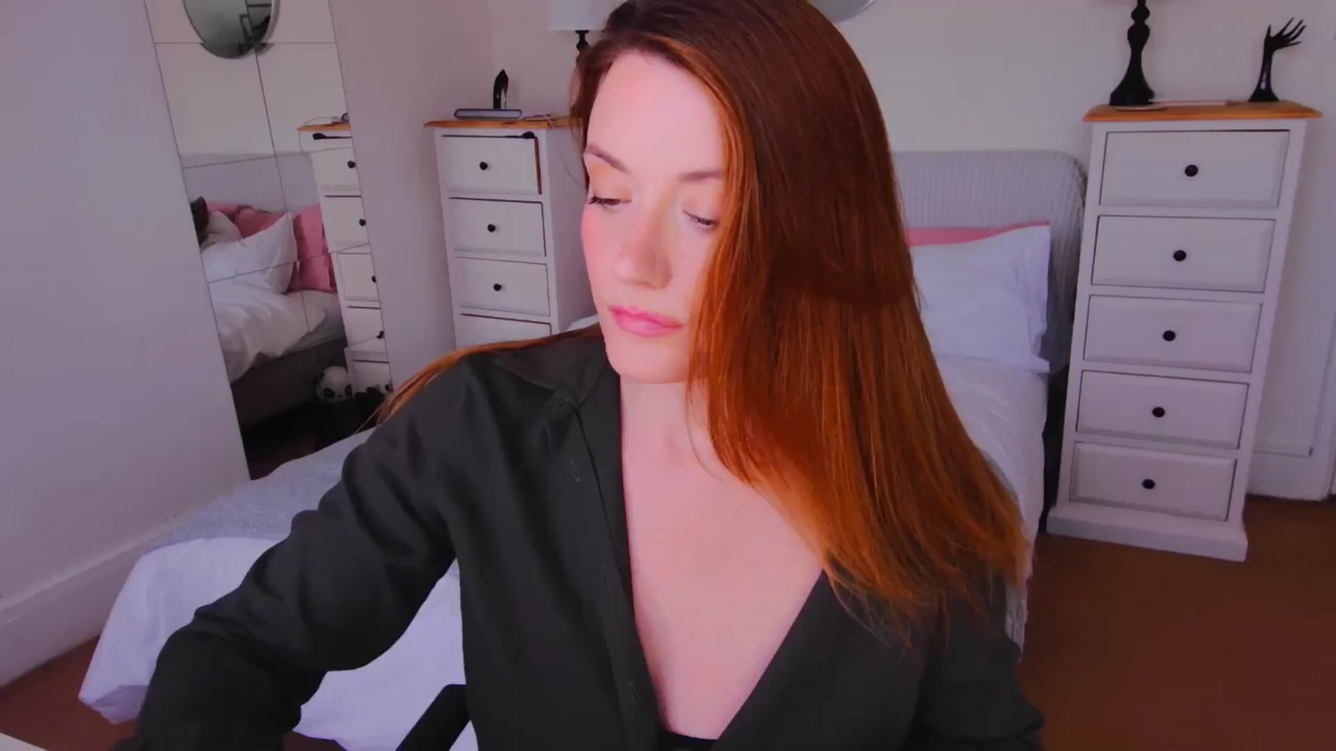 Gallery image thumbnail from xDaisyx's myfreecams stream on, 09/16/2025, 13:17 image 4 of 20
