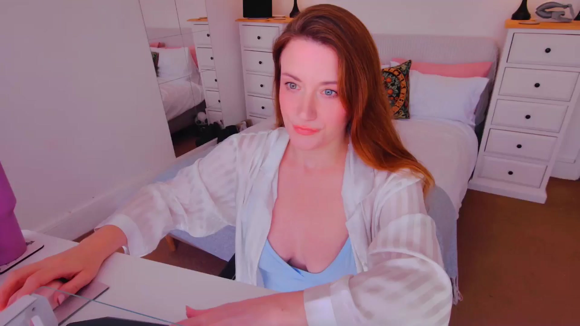 Gallery image thumbnail from xDaisyx's myfreecams stream on, 09/18/2025, 15:46 image 1 of 20