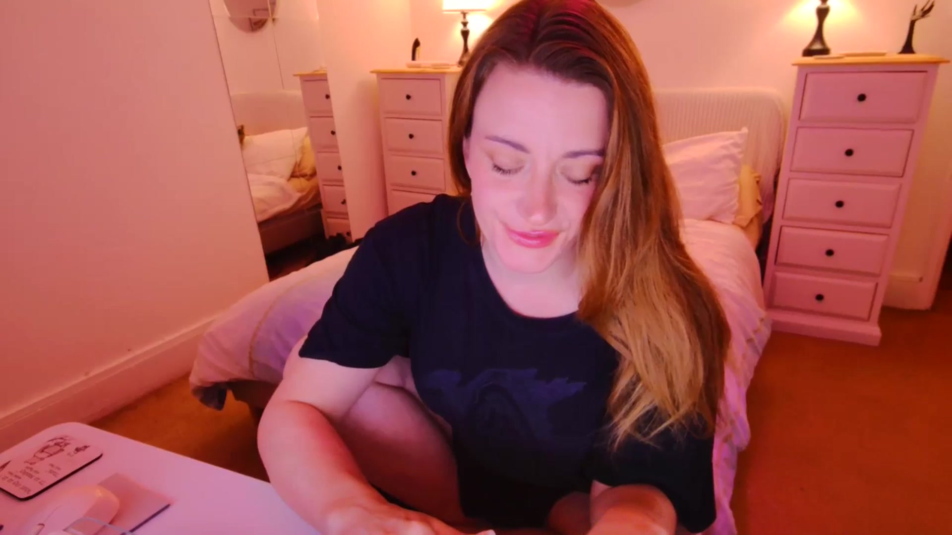 Gallery image thumbnail from xDaisyx's myfreecams stream on, 09/21/2025, 24:00 image 4 of 20