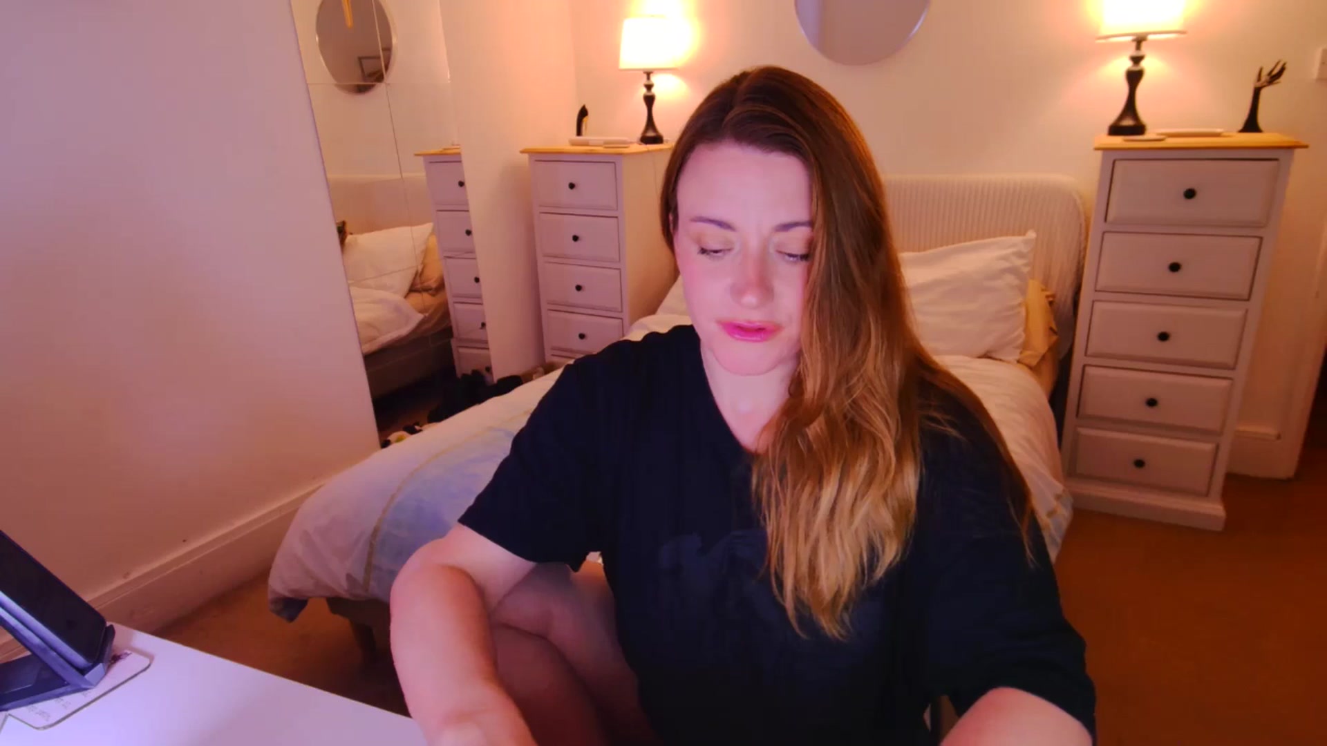Gallery image thumbnail from xDaisyx's myfreecams stream on, 09/21/2025, 24:00 image 17 of 20