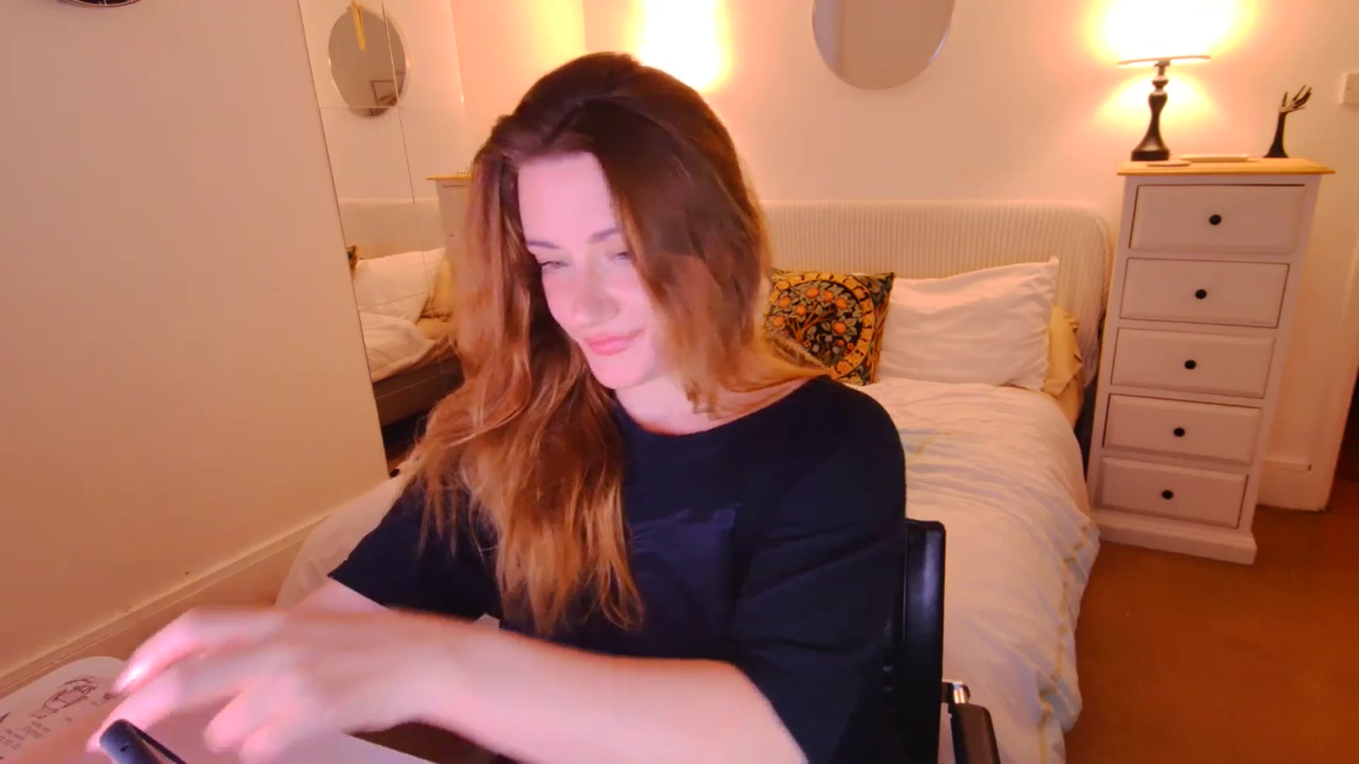 Gallery image thumbnail from xDaisyx's myfreecams stream on, 09/21/2025, 24:00 image 9 of 20