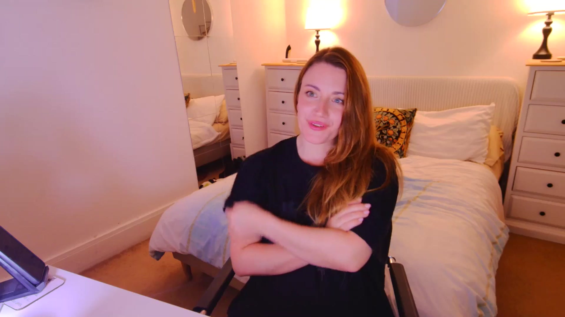 Gallery image thumbnail from xDaisyx's myfreecams stream on, 09/21/2025, 24:00 image 18 of 20