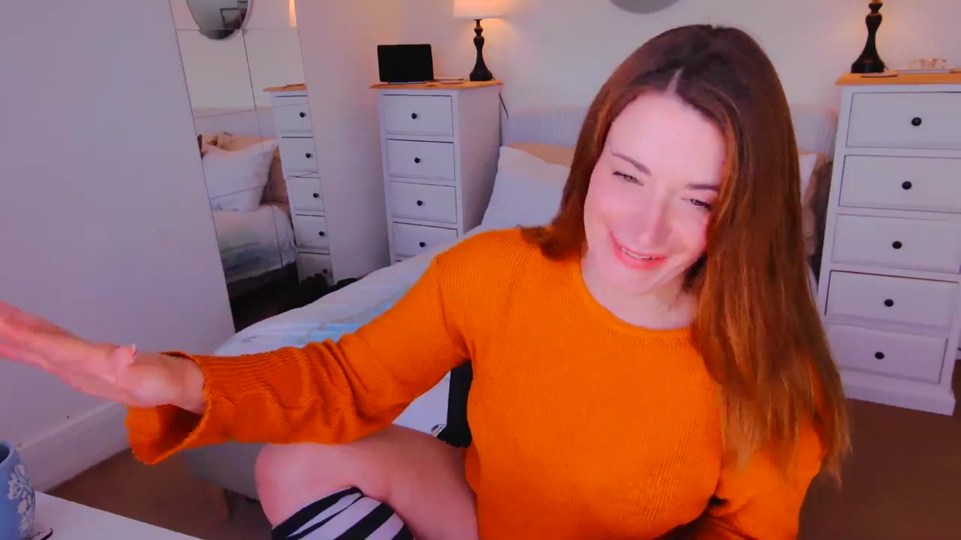 Gallery image thumbnail from xDaisyx's myfreecams stream on, 09/22/2025, 13:27 image 18 of 20