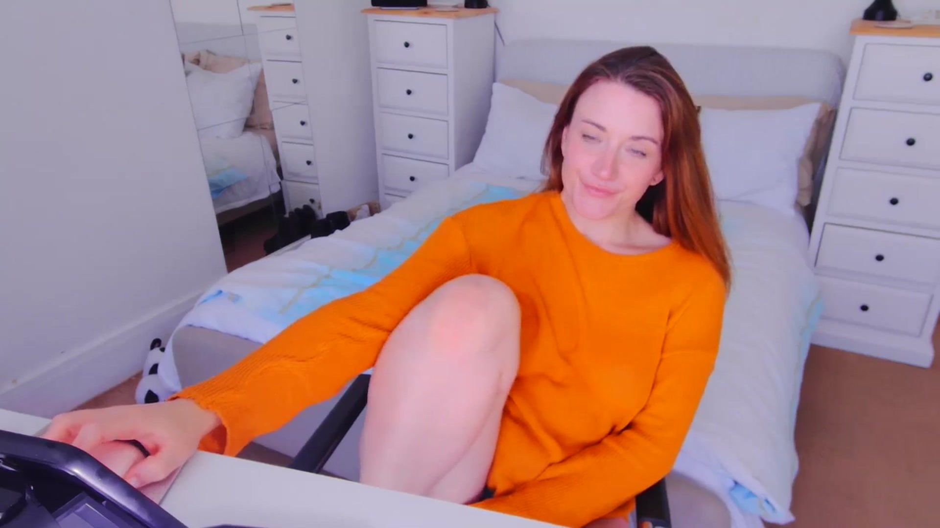 Gallery image thumbnail from xDaisyx's myfreecams stream on, 09/22/2025, 15:53 image 9 of 20