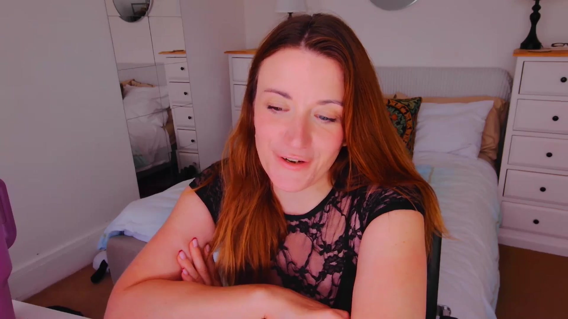 Gallery image thumbnail from xDaisyx's myfreecams stream on, 09/23/2025, 15:19 image 14 of 20