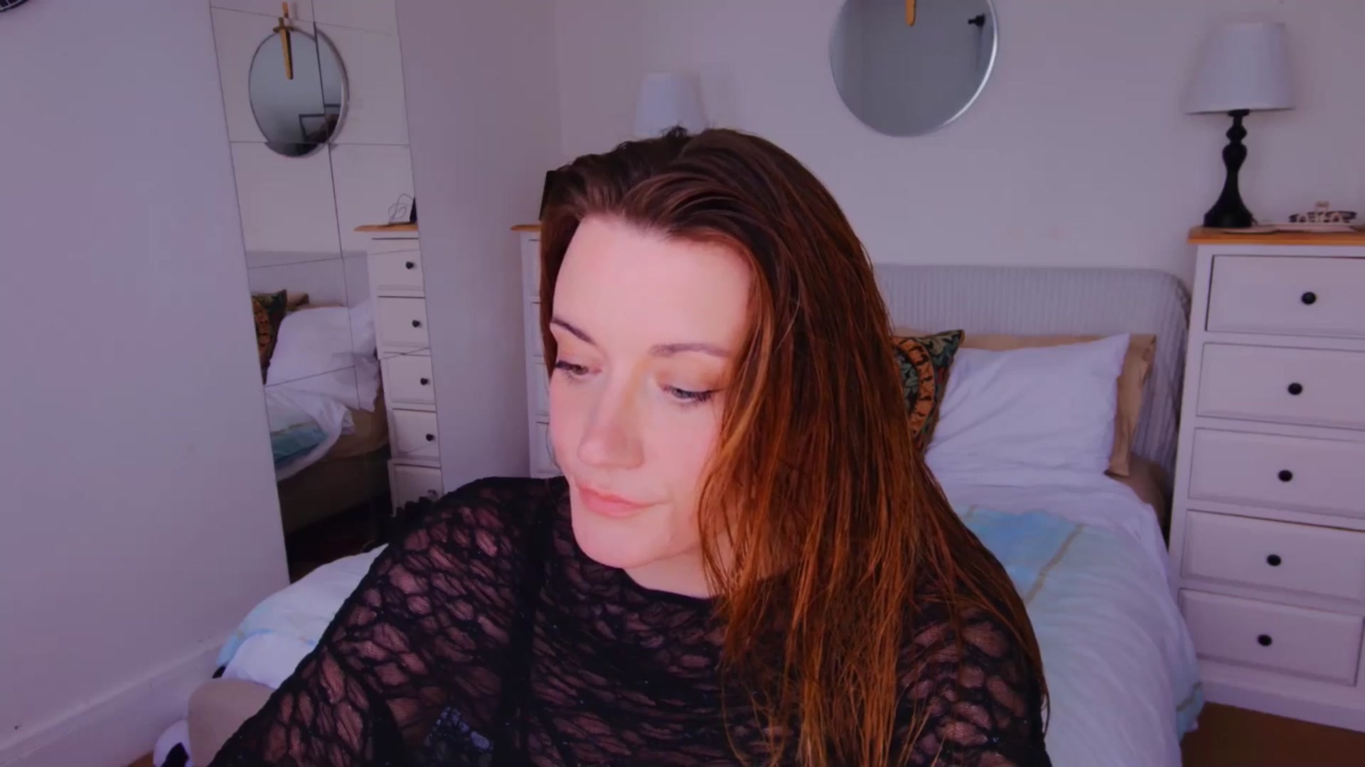 Gallery image thumbnail from xDaisyx's myfreecams stream on, 09/24/2025, 12:37 image 14 of 20
