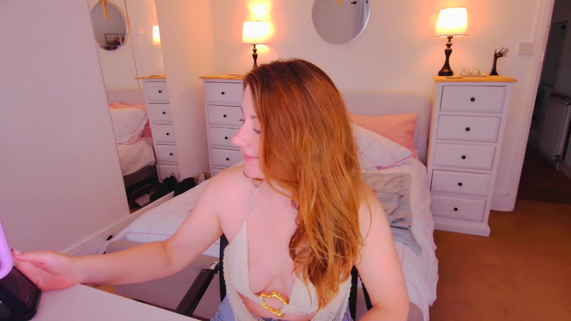 Gallery image thumbnail from xDaisyx's myfreecams stream on, 09/26/2025, 15:50 image 14 of 20