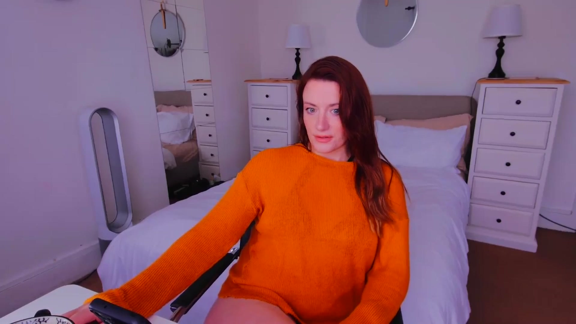 Gallery image thumbnail from xDaisyx's myfreecams stream on, 10/09/2025, 14:22 image 3 of 20