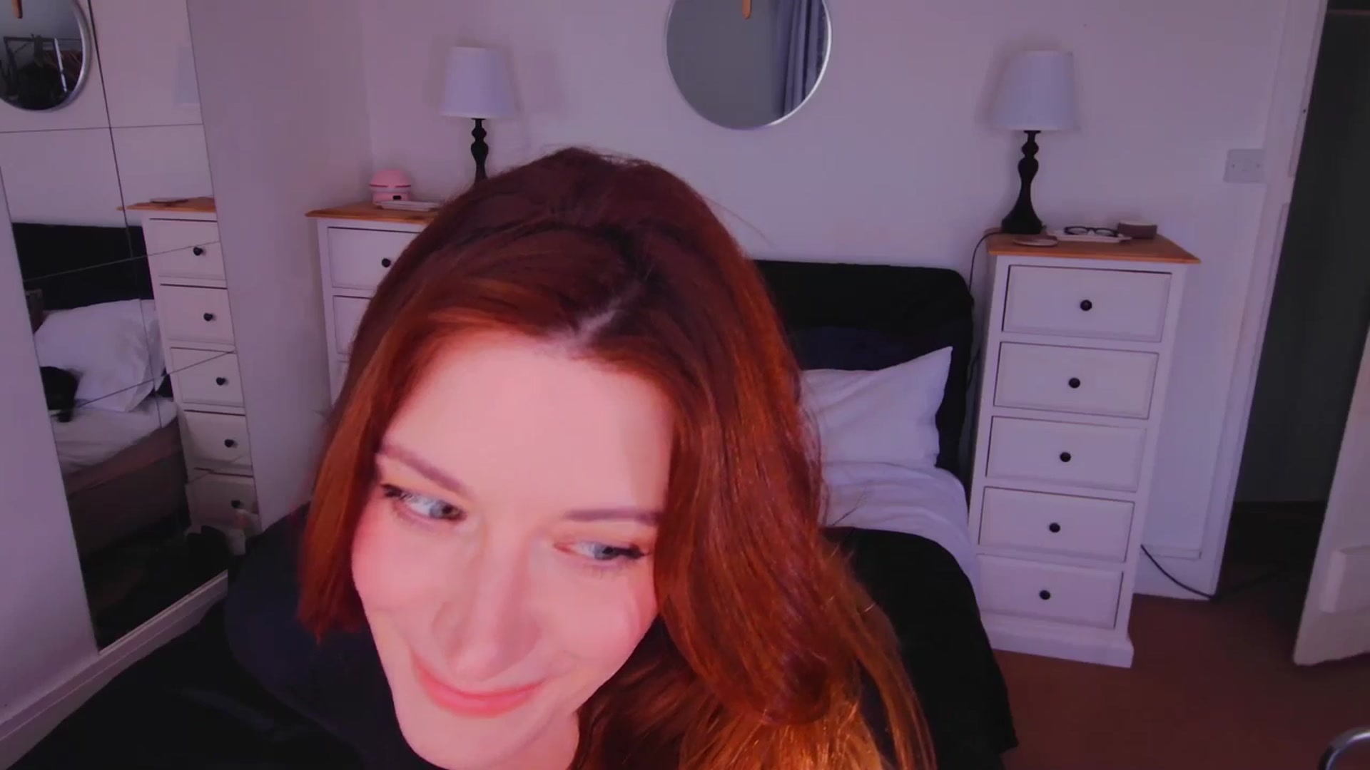 Gallery image thumbnail from xDaisyx's myfreecams stream on, 10/27/2025, 16:18 image 3 of 20