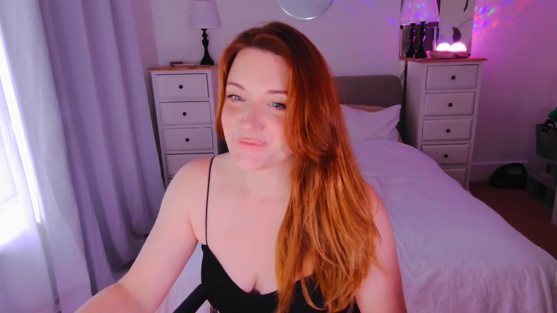 Gallery image thumbnail from xDaisyx's myfreecams stream on, 11/05/2025, 15:57 image 4 of 20