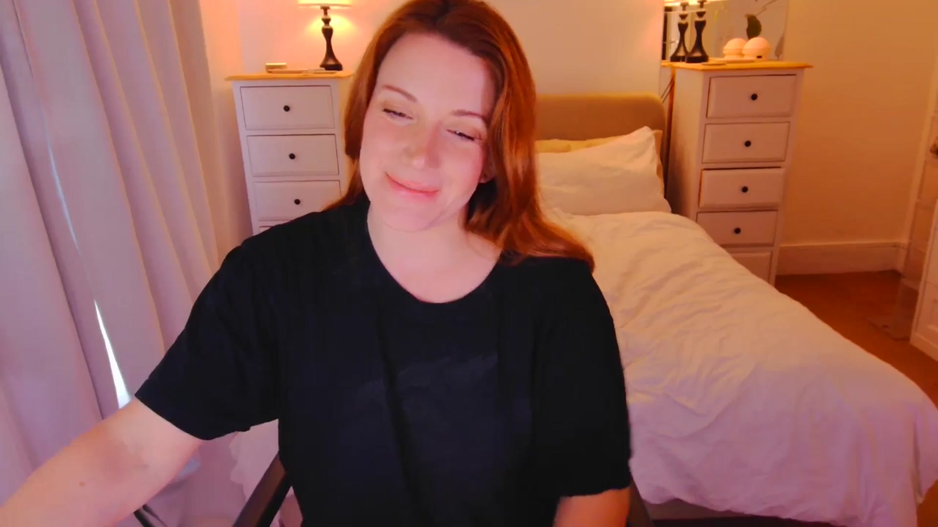 Gallery image thumbnail from xDaisyx's myfreecams stream on, 11/13/2025, 15:58 image 5 of 20