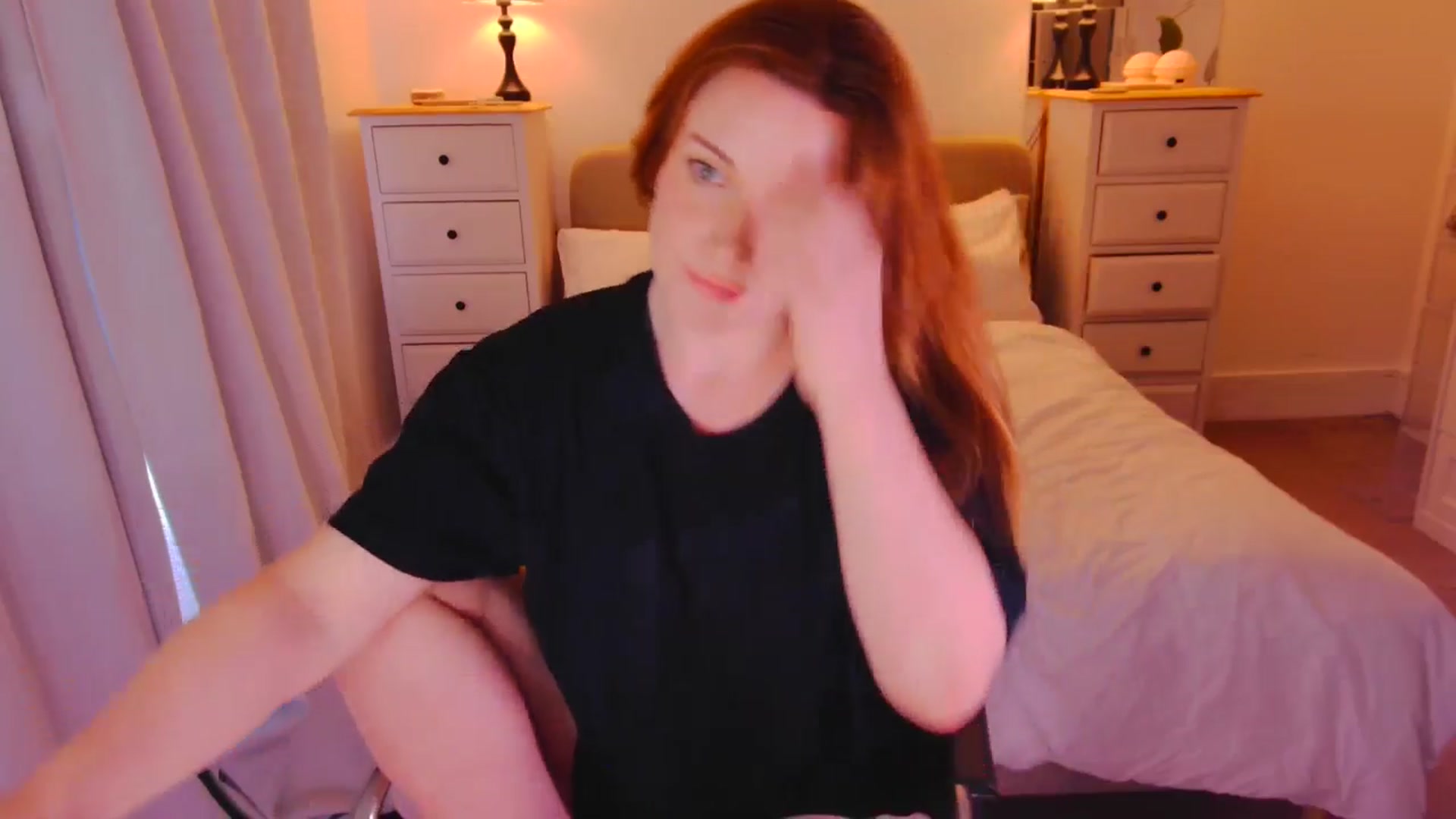 Gallery image thumbnail from xDaisyx's myfreecams stream on, 11/13/2025, 15:58 image 16 of 20