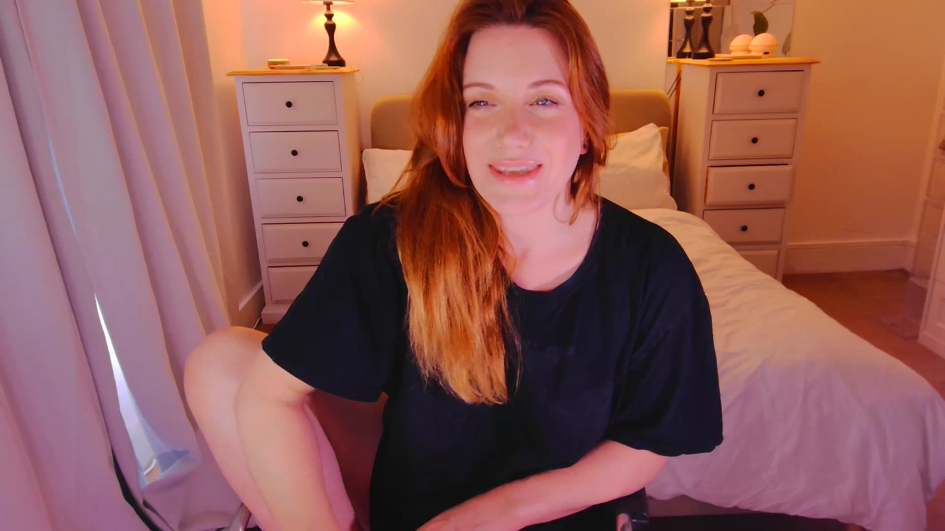 Gallery image thumbnail from xDaisyx's myfreecams stream on, 11/13/2025, 15:58 image 12 of 20