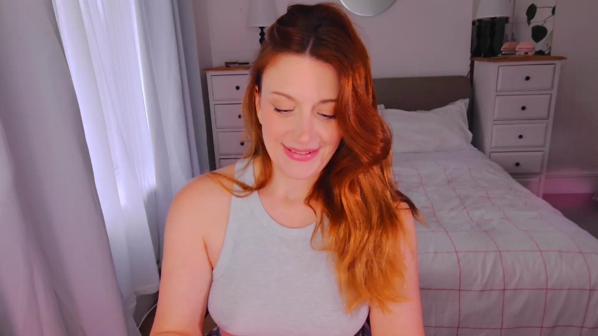 Gallery image thumbnail from xDaisyx's myfreecams stream on, 11/24/2025, 15:19 image 15 of 20