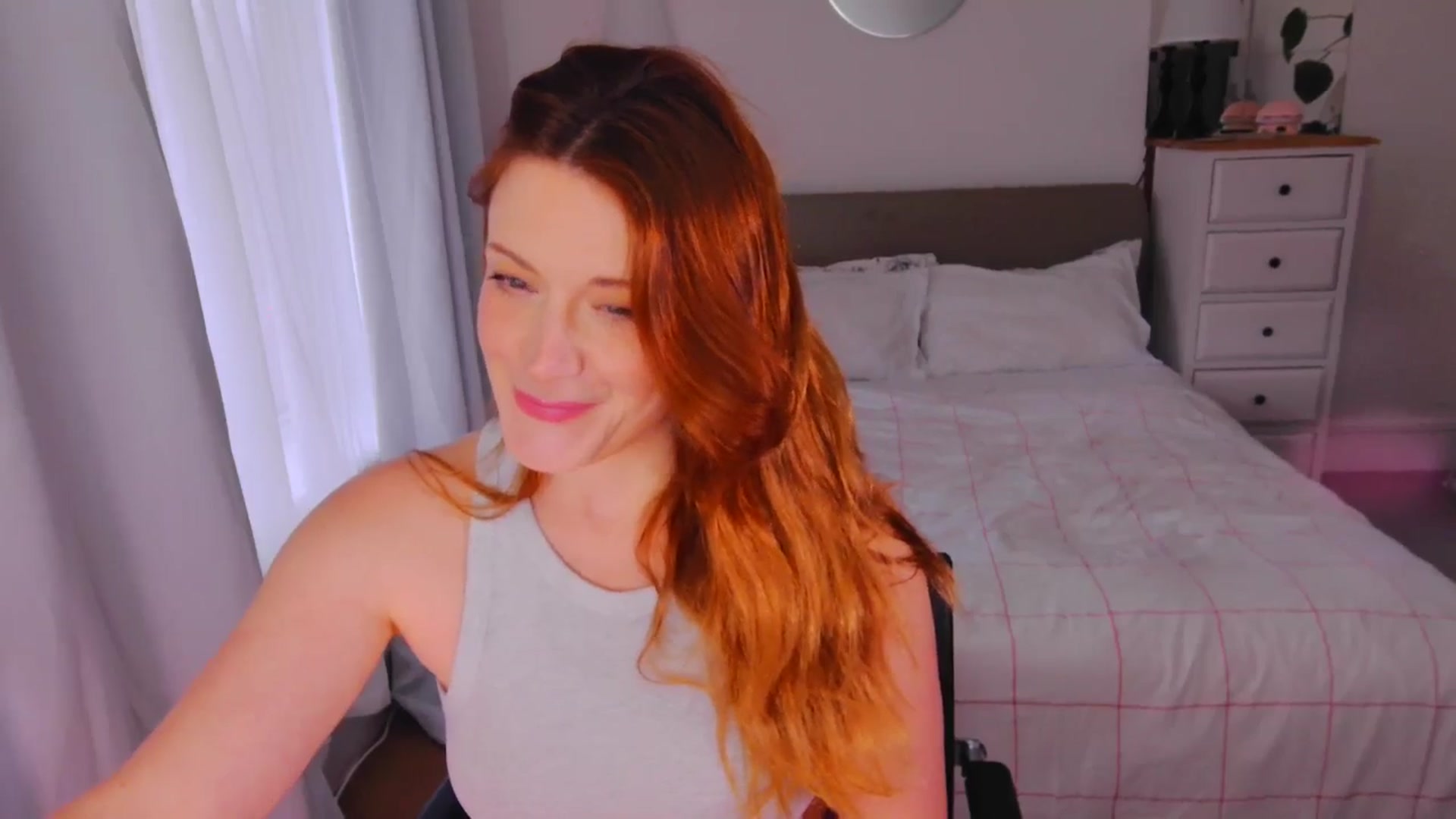 Gallery image thumbnail from xDaisyx's myfreecams stream on, 11/24/2025, 15:19 image 16 of 20
