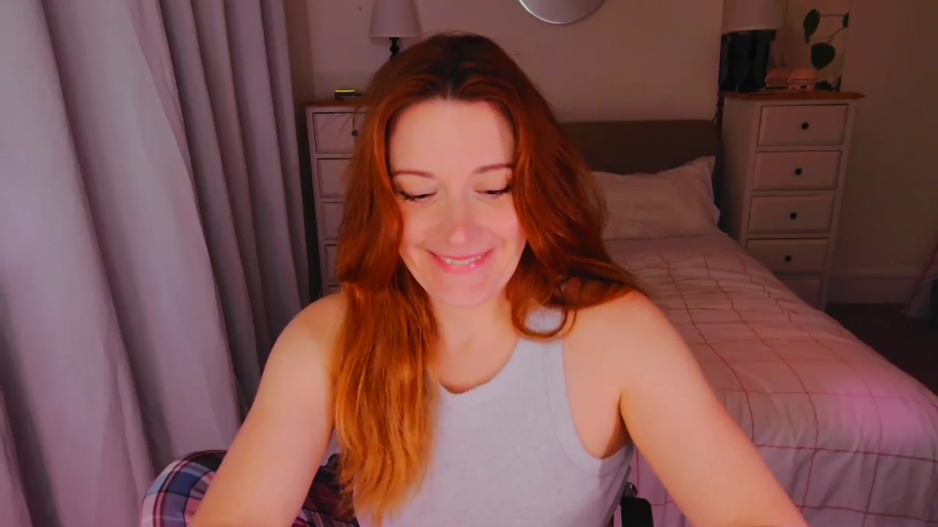 Gallery image thumbnail from xDaisyx's myfreecams stream on, 11/24/2025, 16:26 image 17 of 20