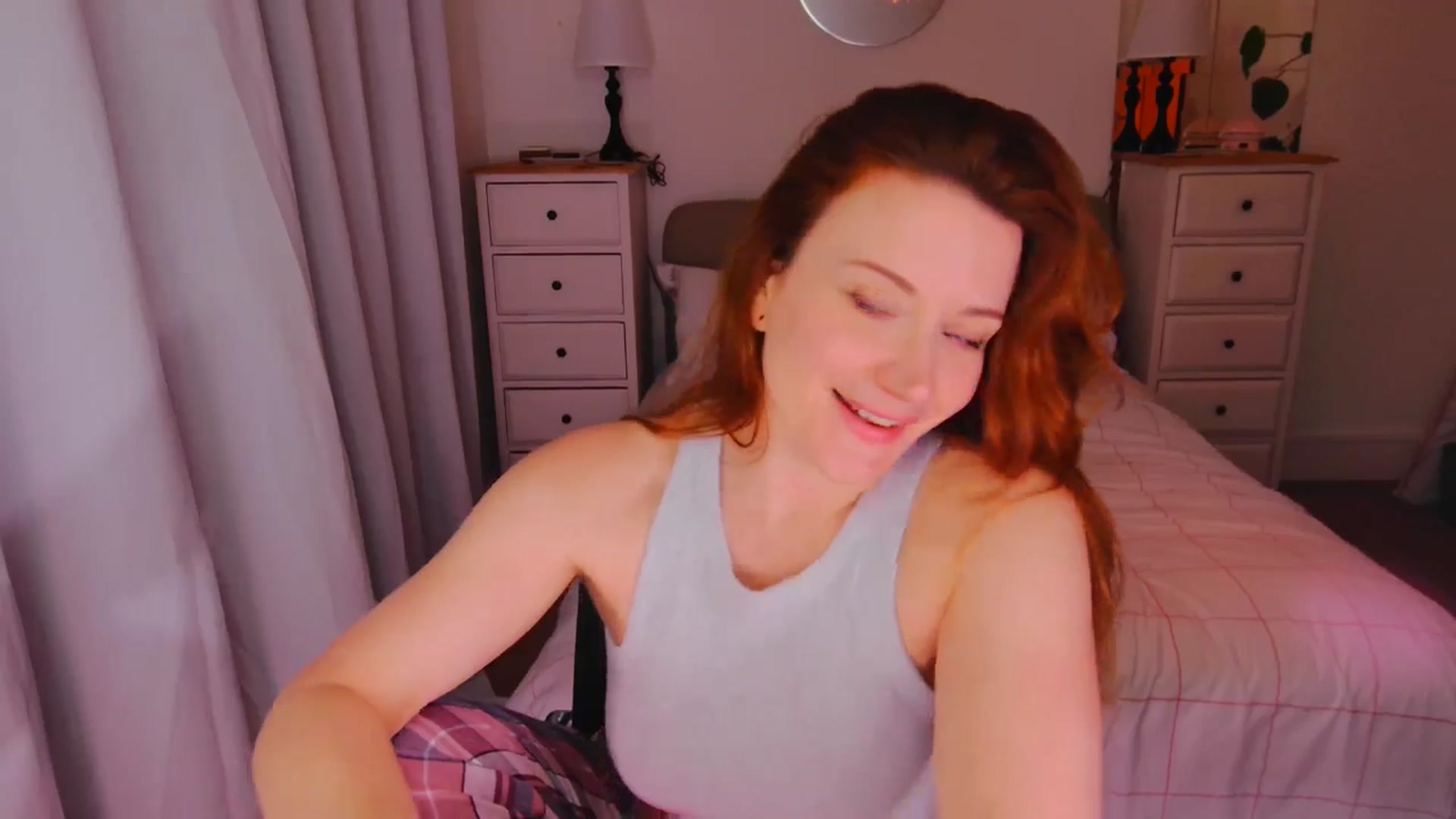Gallery image thumbnail from xDaisyx's myfreecams stream on, 11/24/2025, 18:12 image 6 of 20