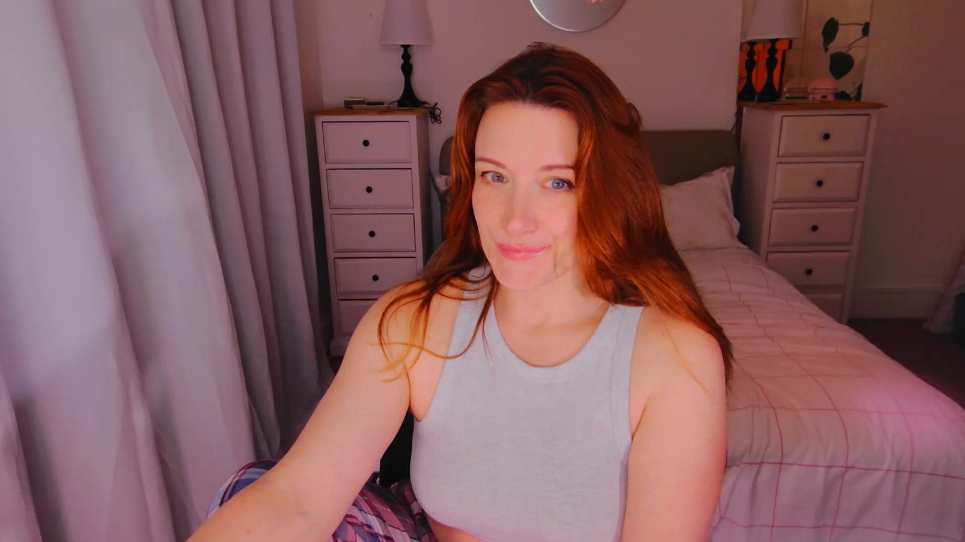 Gallery image thumbnail from xDaisyx's myfreecams stream on, 11/24/2025, 18:12 image 7 of 20