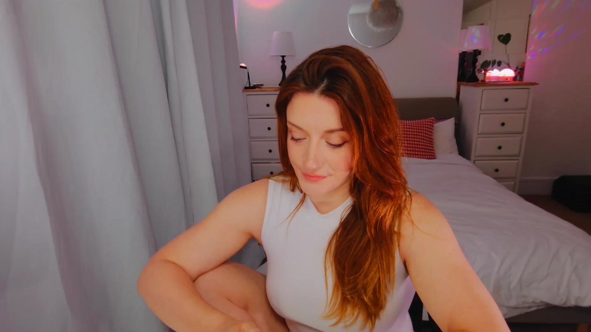 Gallery image thumbnail from xDaisyx's myfreecams stream on, 12/09/2025, 15:04 image 11 of 20