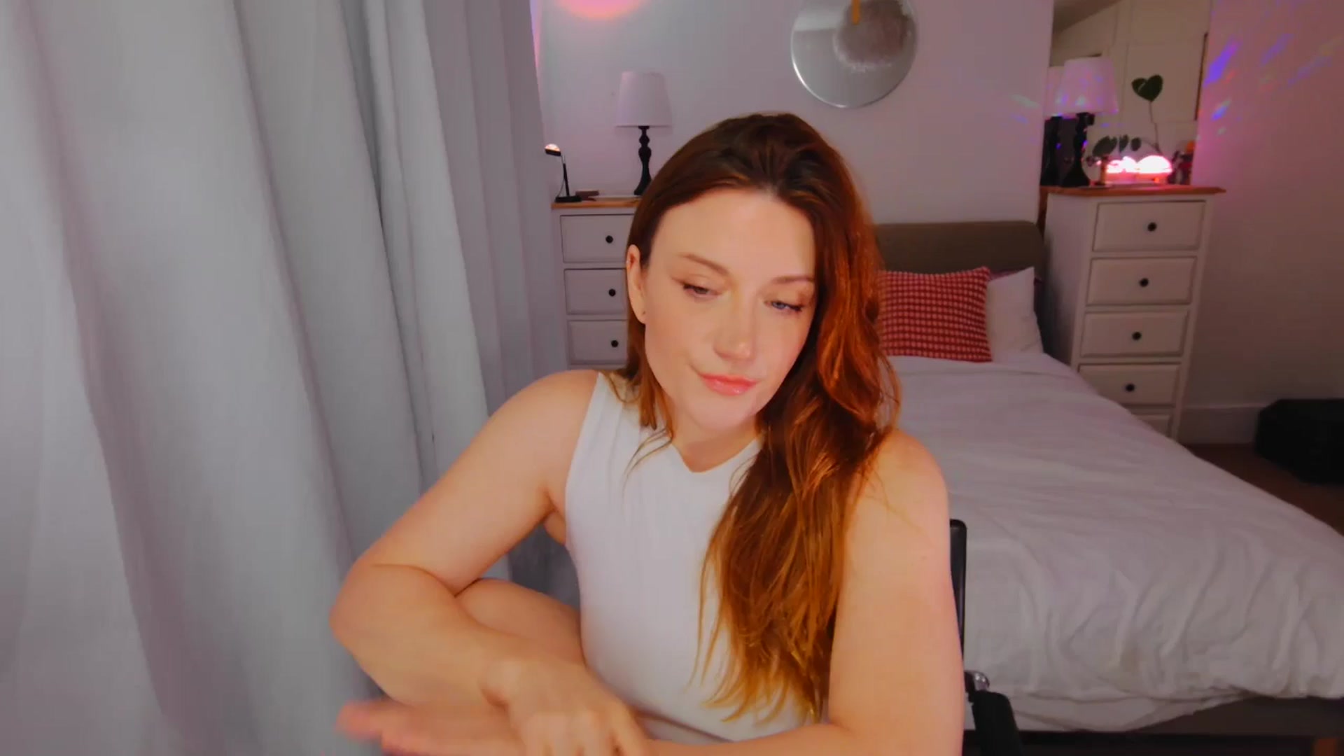 Gallery image thumbnail from xDaisyx's myfreecams stream on, 12/09/2025, 15:04 image 13 of 20