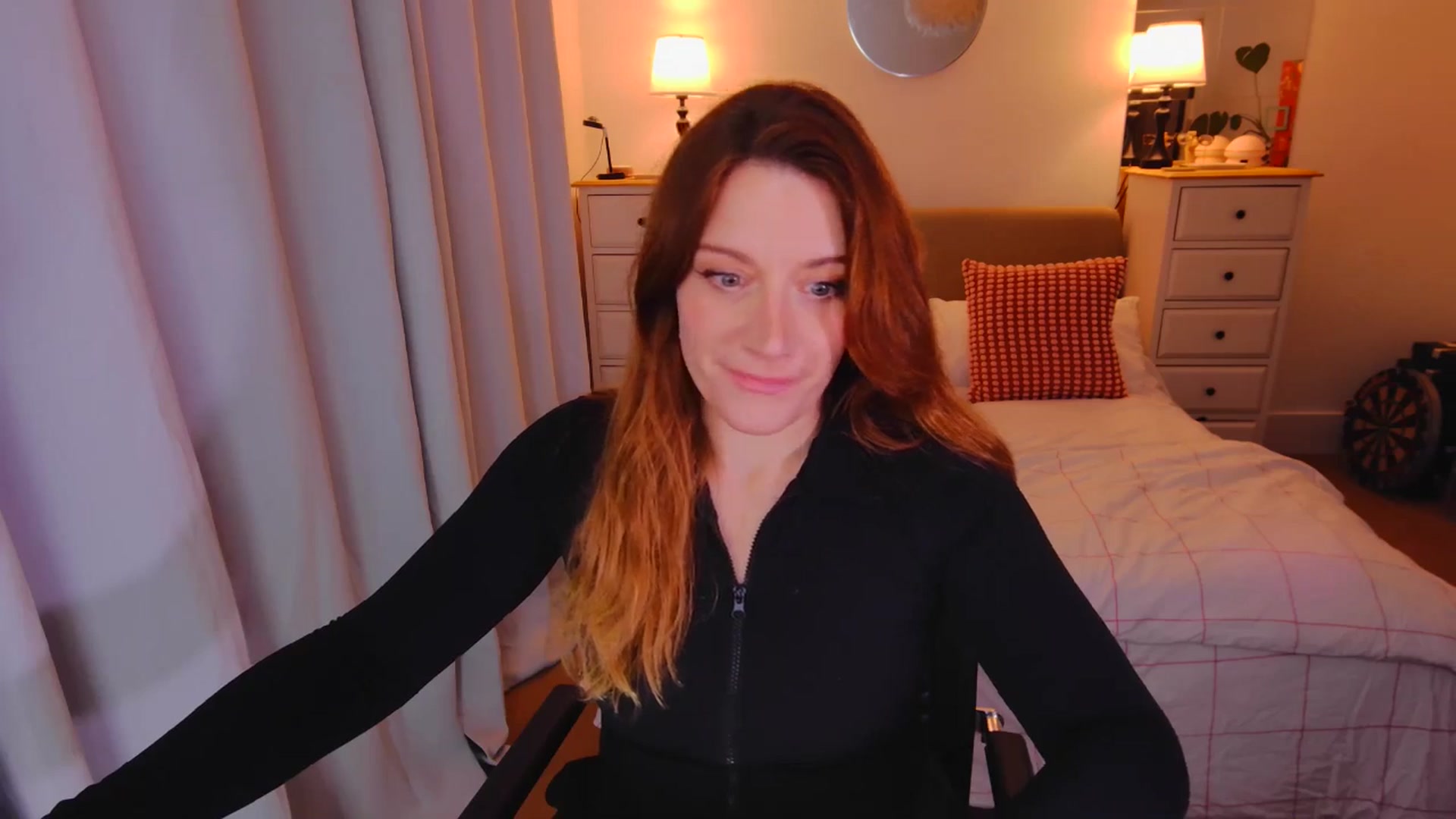 Gallery image thumbnail from xDaisyx's myfreecams stream on, 12/11/2025, 16:33 image 10 of 20