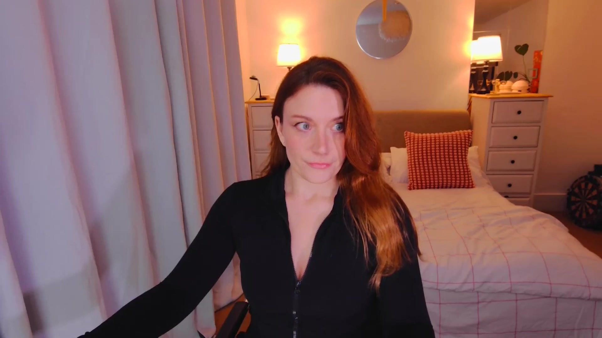 Gallery image thumbnail from xDaisyx's myfreecams stream on, 12/11/2025, 16:33 image 19 of 20