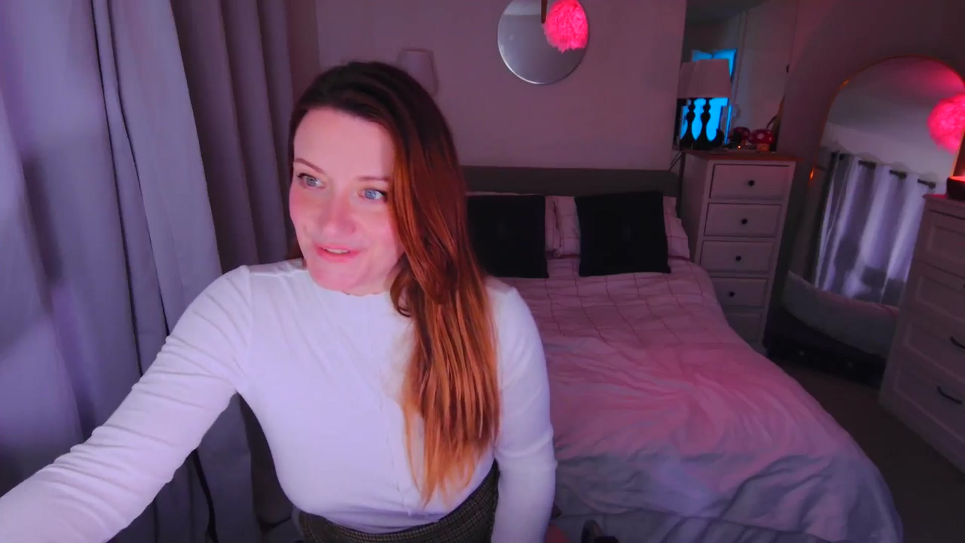 Gallery image thumbnail from xDaisyx's myfreecams stream on, 01/12/2026, 17:34 image 13 of 20