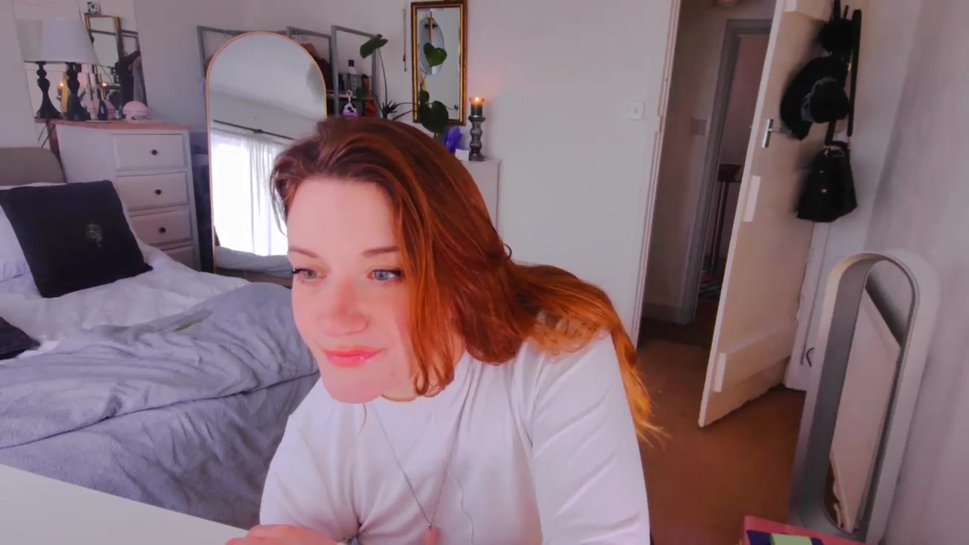 Gallery image thumbnail from xDaisyx's myfreecams stream on, 01/20/2026, 15:20 image 10 of 20