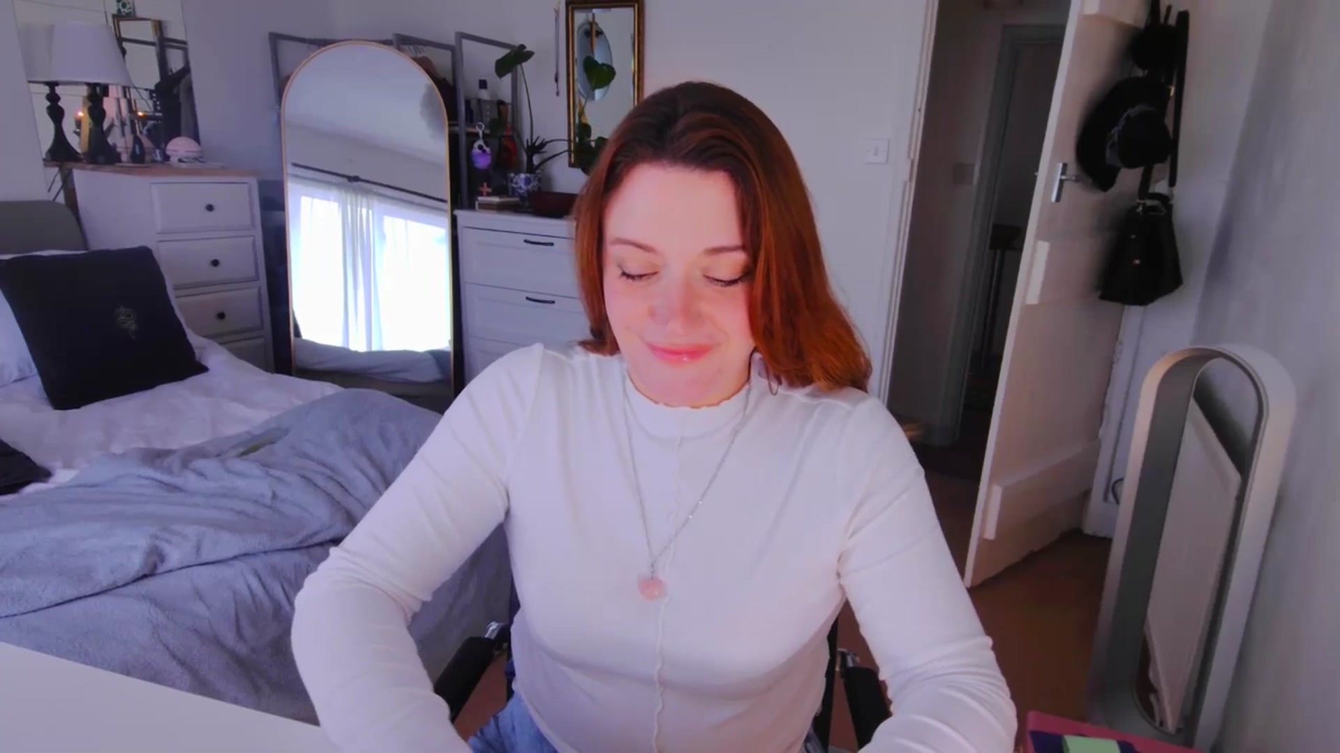 Gallery image thumbnail from xDaisyx's myfreecams stream on, 01/20/2026, 15:20 image 16 of 20