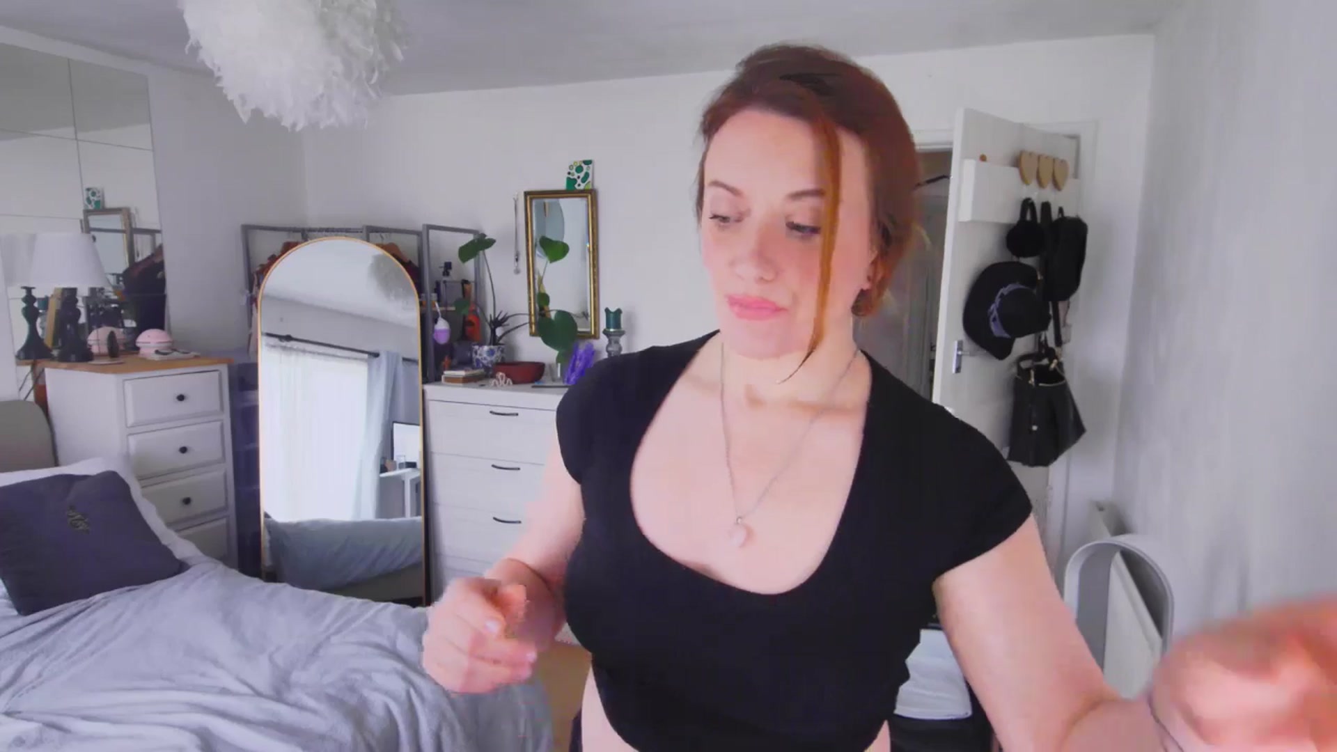 Gallery image thumbnail from xDaisyx's myfreecams stream on, 01/22/2026, 14:41 image 4 of 20