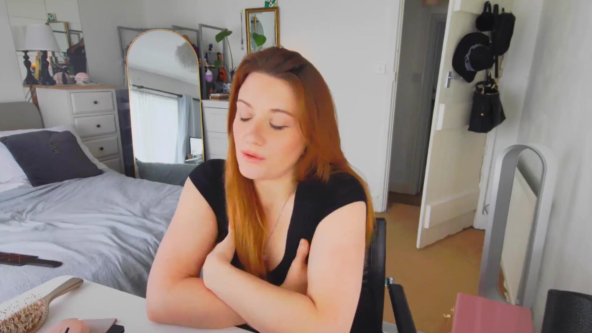 Gallery image thumbnail from xDaisyx's myfreecams stream on, 01/22/2026, 14:41 image 15 of 20