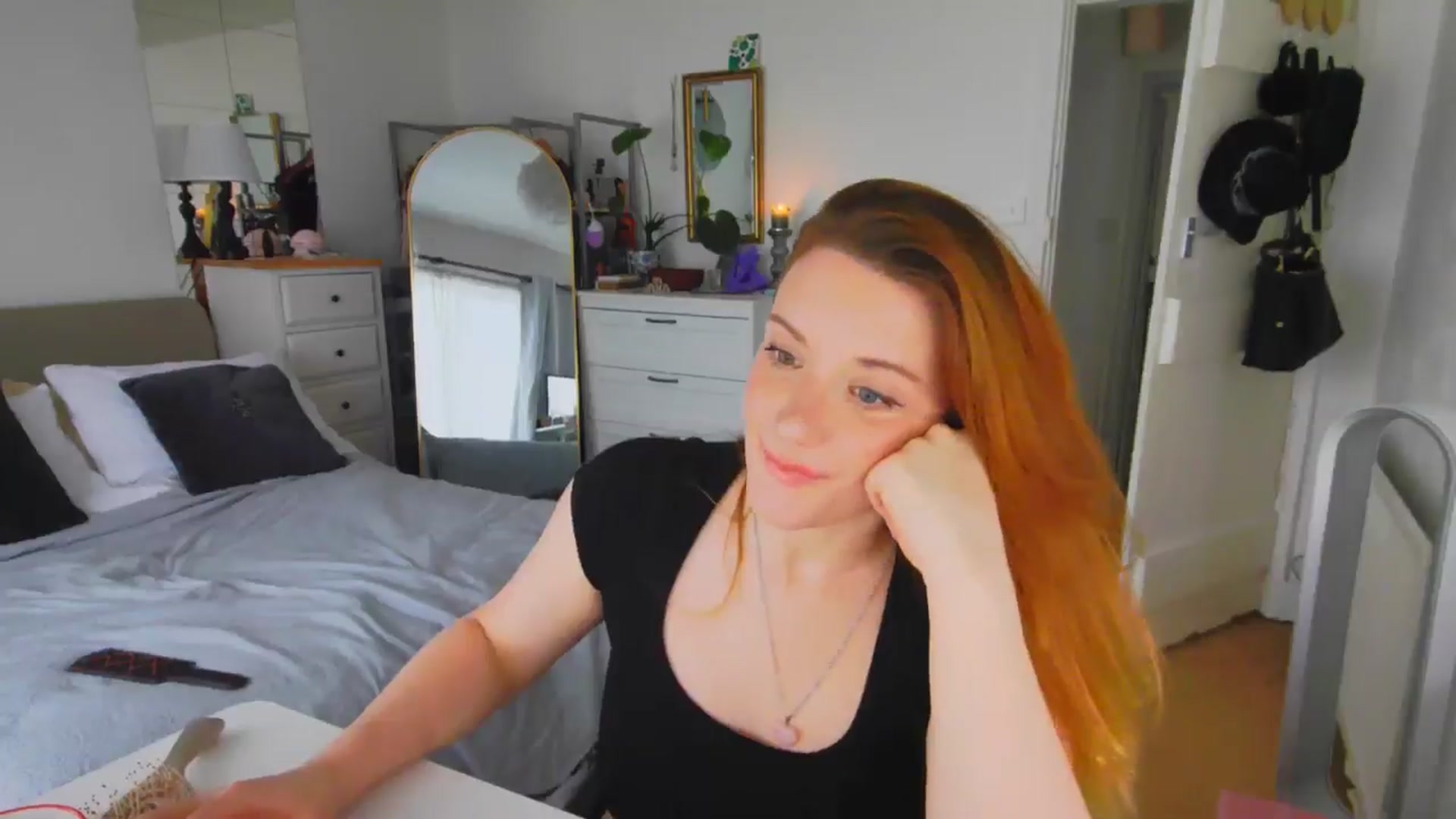 Gallery image thumbnail from xDaisyx's myfreecams stream on, 01/22/2026, 14:41 image 19 of 20